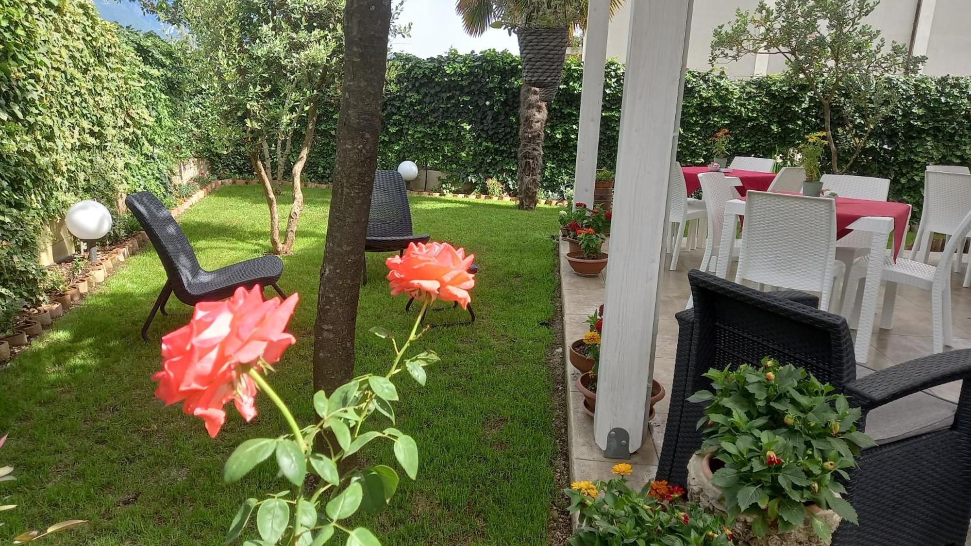 B&B Tenuta Bianca Oliveto Citra Екстер'єр фото